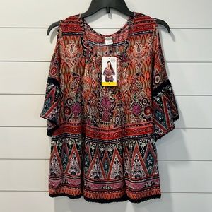 NWT Cold Shoulder Top. 1061.